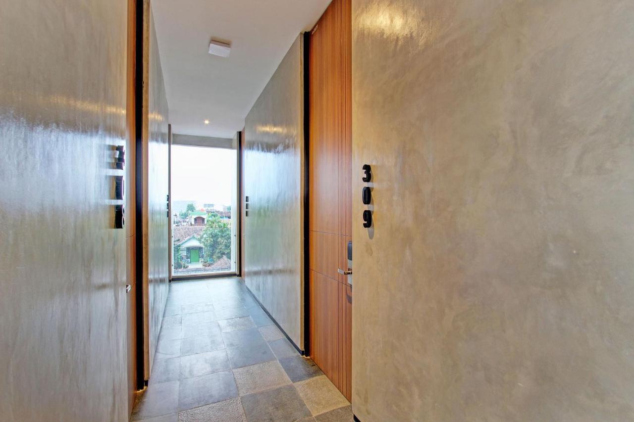 Super Oyo Capital O 92987 Keenan Living Perumnas Maguwo Exterior foto