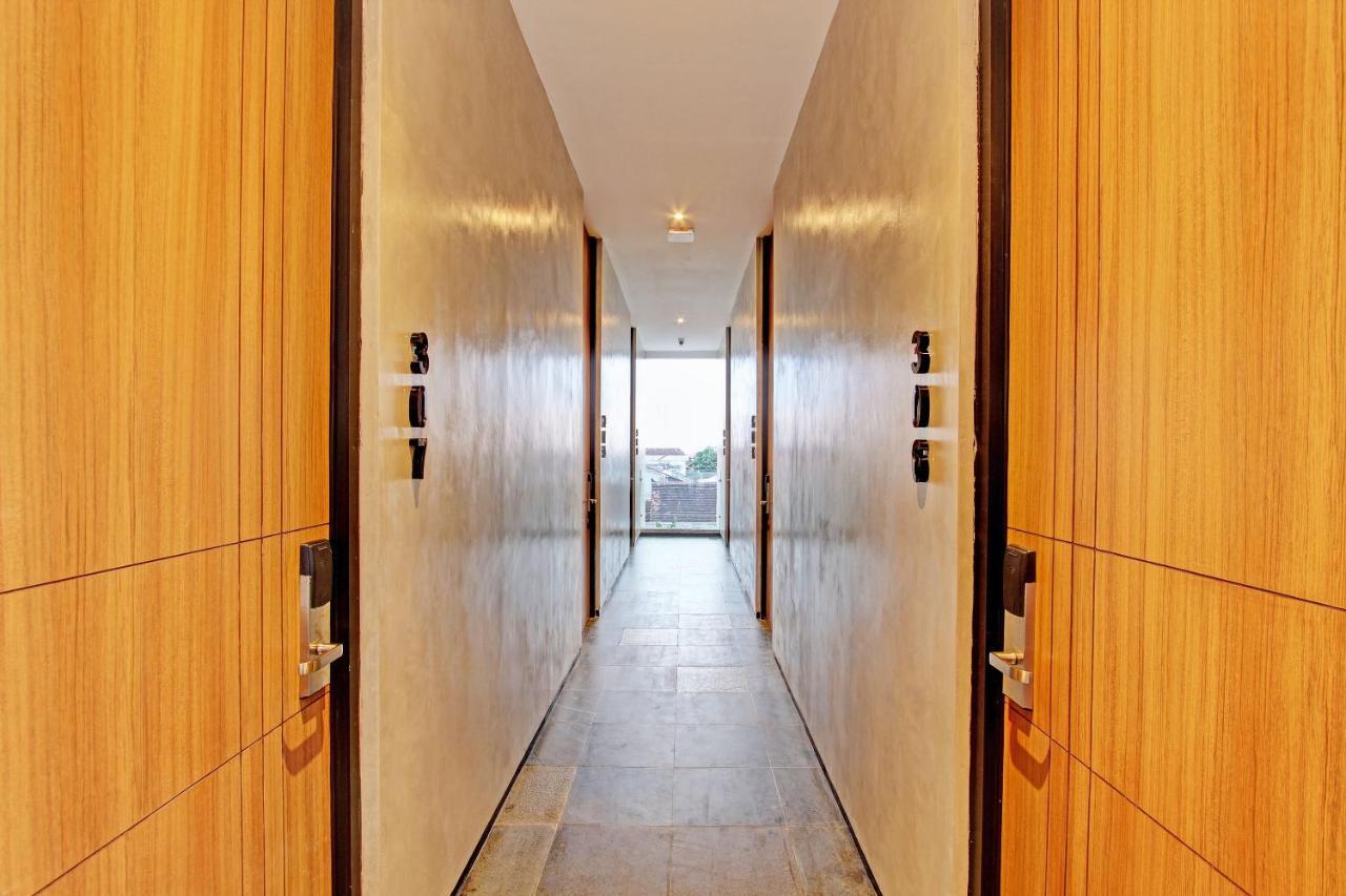 Super Oyo Capital O 92987 Keenan Living Perumnas Maguwo Exterior foto